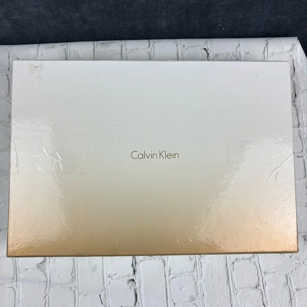 NWT Calvin Klein Gold and White Knit Hat and Scarf OS - Picture 4 of 5